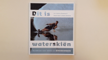 Dit is waterskien