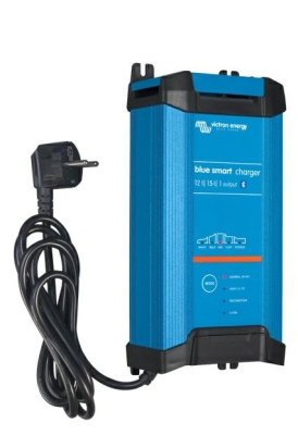 Blue Smart IP22 Charger 12/15(1) 230V