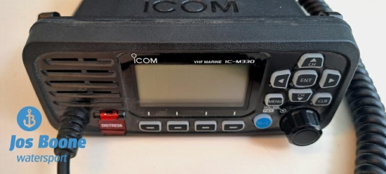 Icom M-330 marifoon