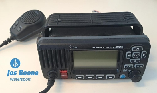 Marine VHF radio with GPS INT/Basel