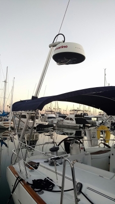 Mounts forward of backstay - for 2kW / 4kW Raymarine, Garmin and Navico BR24 / 3G / 4G radomes