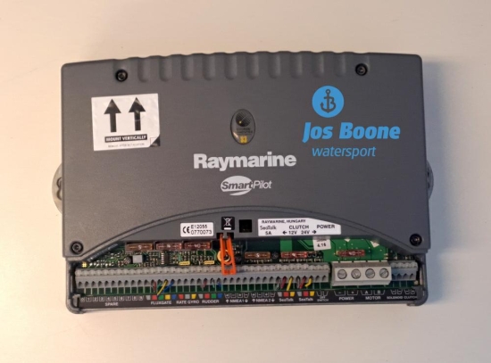 Raymarine koerscomputer 400 (E12055)