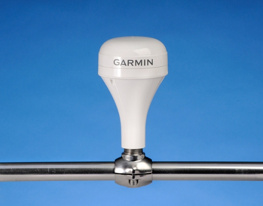 Rail mount for single GPS / VHF antenna