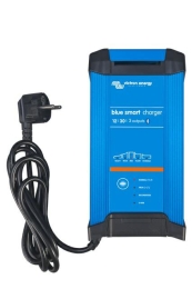 Blue Smart IP22 Charger 12/30(3) 230V