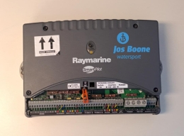 Raymarine koerscomputer 400 (E12055)