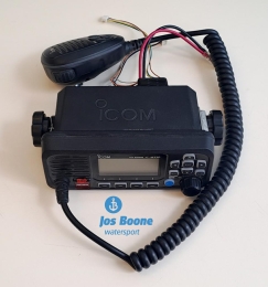 Icom M-330 marifoon